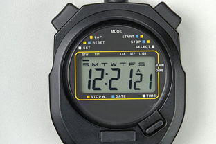 輕松切換 如何將電子手表調(diào)整為24小時(shí)制